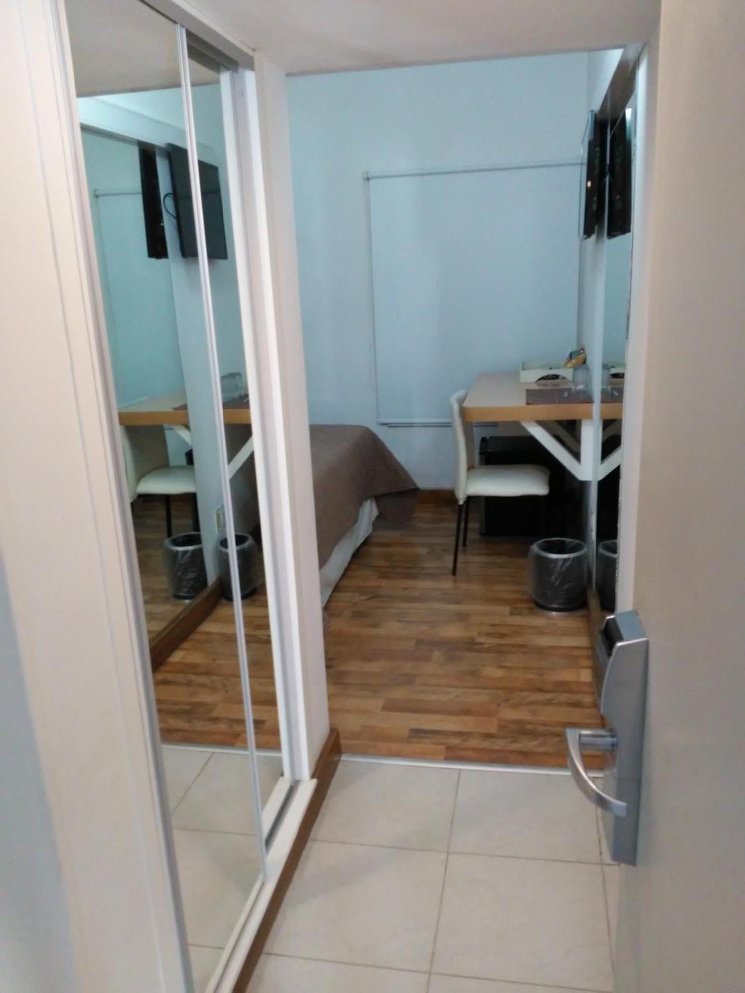 Global Hotel Centenario Luaran gambar
