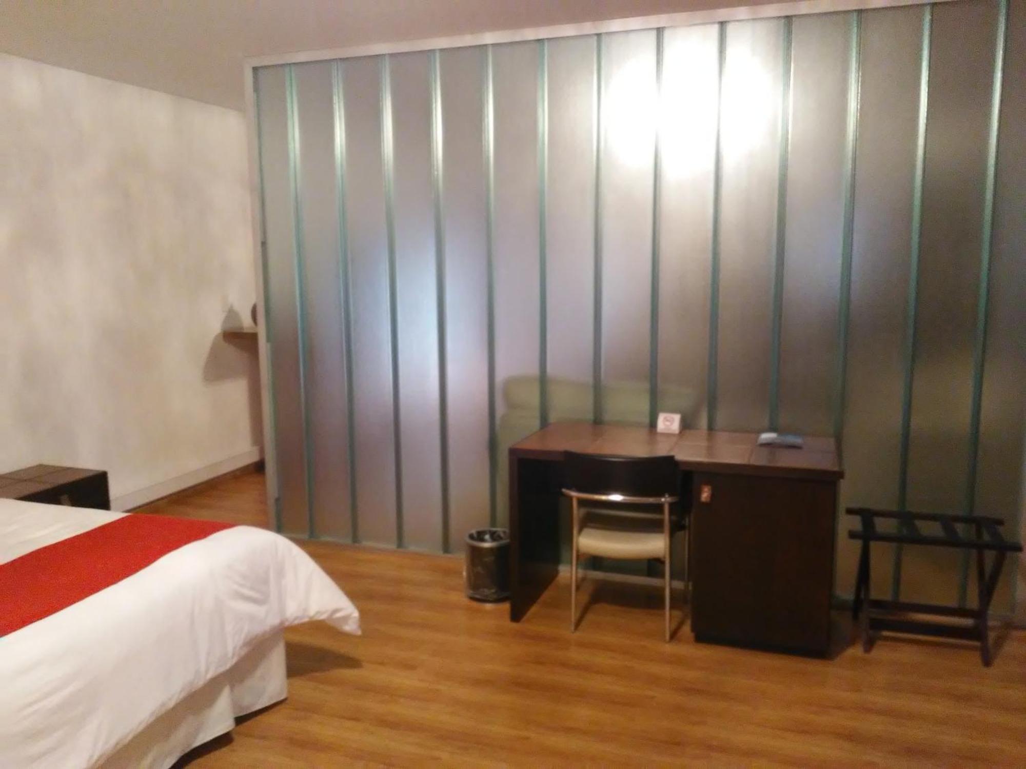 Global Hotel Centenario Luaran gambar