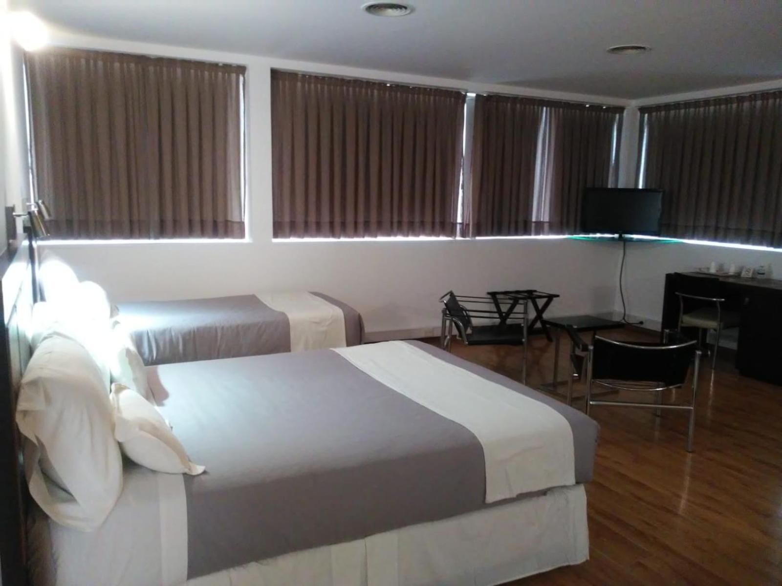 Global Hotel Centenario Luaran gambar