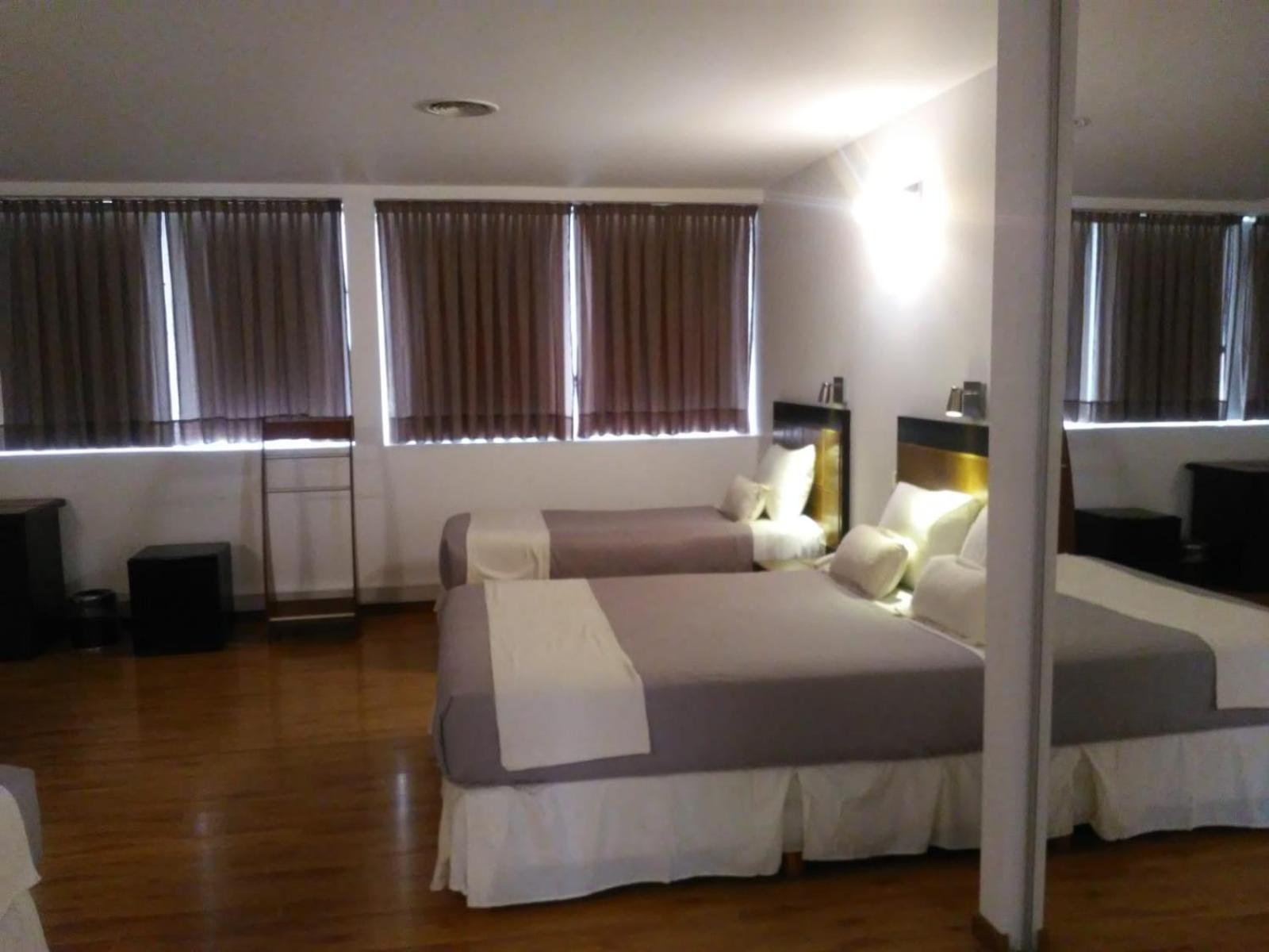 Global Hotel Centenario Luaran gambar